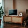 TV-Lowboard aus Holz