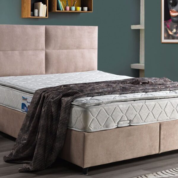 Modernes Bett mit Kopfteil und Bettkasten