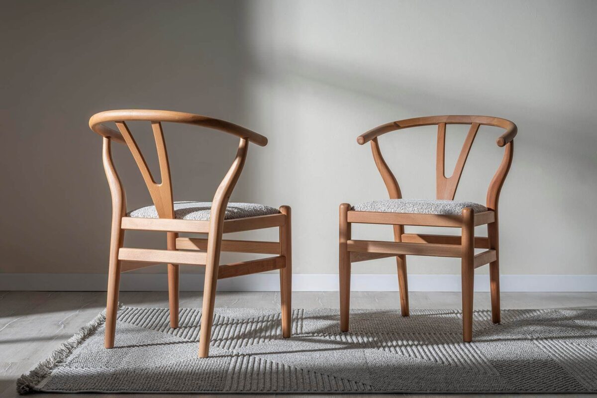 Massivholz Stuhl mit Rückenlehne – Skandinavisches Design – Bild 4