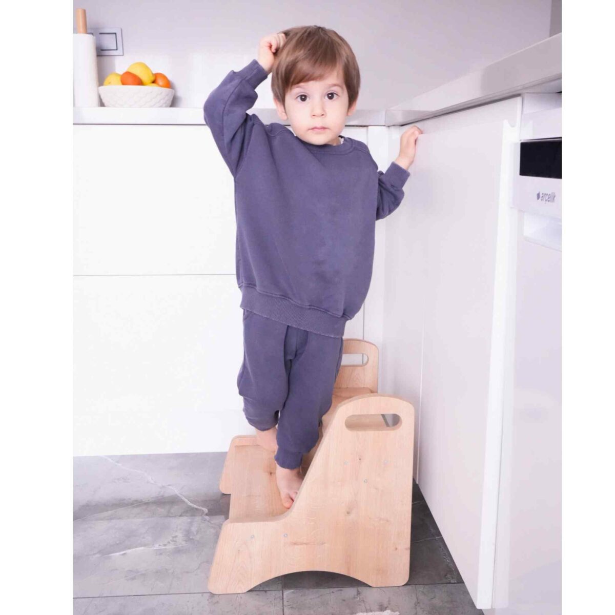 Kinder Tritthocker aus Holz -Montessori Lerntreppe & Entwicklungshilfe (ab 18 Monaten)