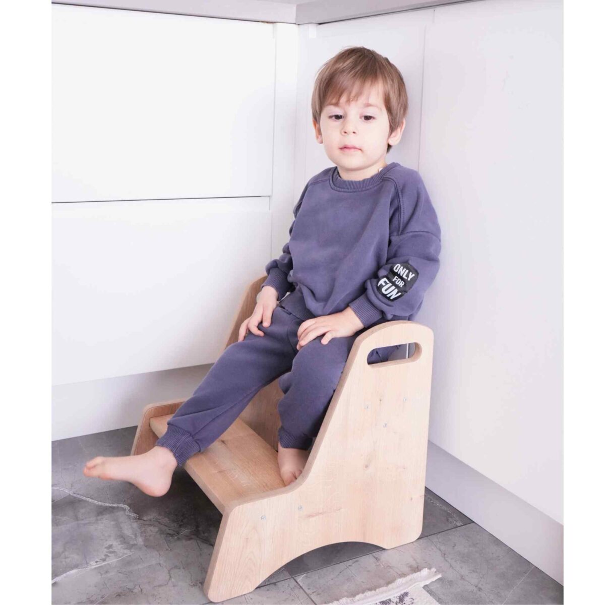 Kinder Tritthocker aus Holz -Montessori Lerntreppe & Entwicklungshilfe (ab 18 Monaten) – Bild 2