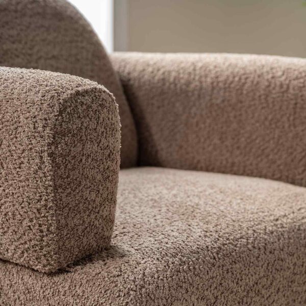 Alternative view of Hera Sessel, Braun