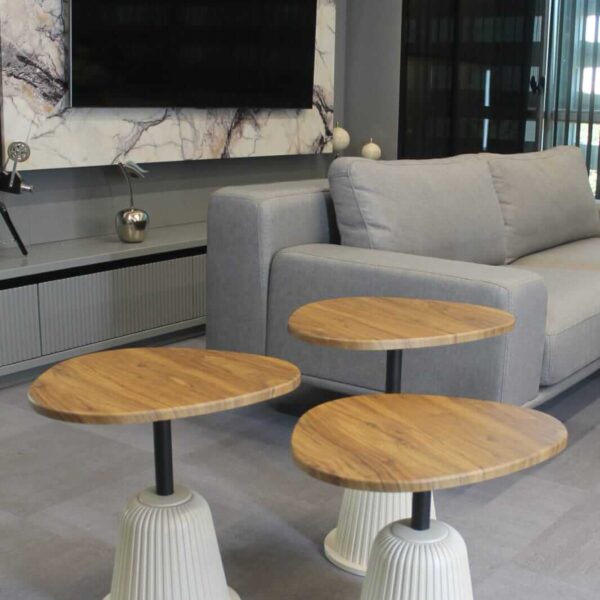 Alternative view of Torino 3-teiliger Couchtisch, fugenloses Walnussholz matt, Mondstein matt