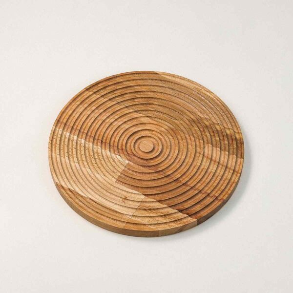 Dori Runde Servierschale mit Schnitzdesign aus Massiver Buchenholz